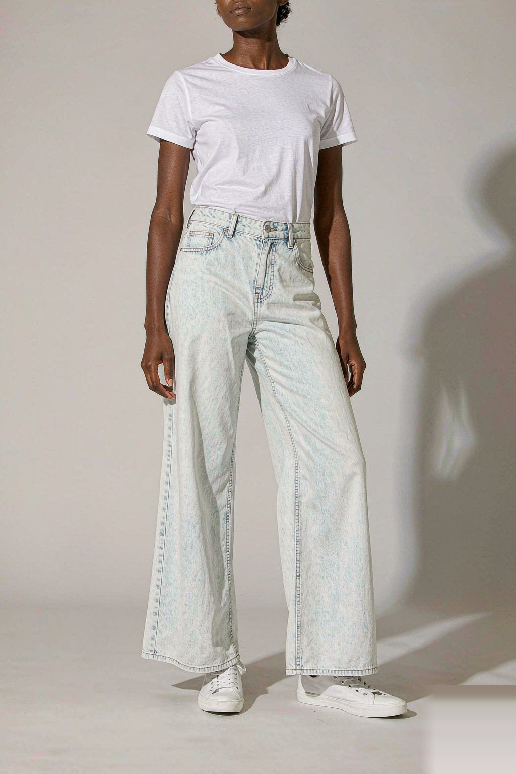 The Wide Leg Jean — Light Wash